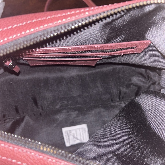 Botkier “Chelsea Bucket” Purse with Cross body option; brand new, with tags - Picture 8 of 9